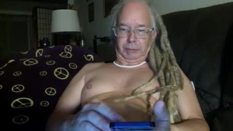 Snapshot of 808dred chatting on December 5, 10:57 am 808dred online show from December 5, 10:57 am