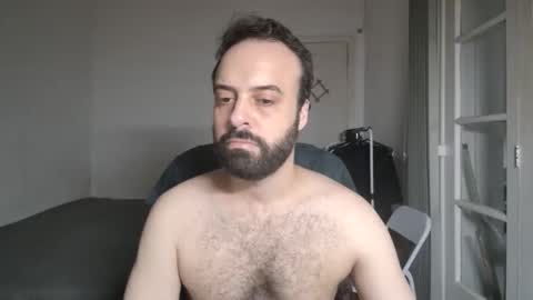 Snapshot of 88chased chatting on December 16, 7:57 am 88chased online show from December 16, 7:57 am