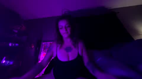 That girl online show from November 1, 9:44 am