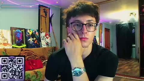 Snapshot of 8_goat chatting on September 11, 3:39 am Phillip online show from September 11, 3:39 am