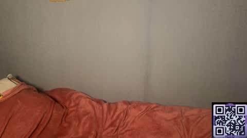 Snapshot of 8_goat chatting on October 21, 11:27 pm Phillip online show from October 21, 11:27 pm