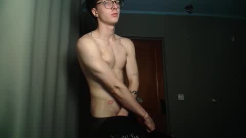 Snapshot of 8_goat chatting on October 22, 8:30 pm Phillip online show from October 22, 8:30 pm