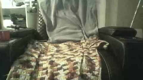 8inchthrobbincock online show from January 11, 10:20 am