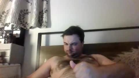 Snapshot of 95jam95 chatting on February 9, 11:25 am 95jam95 online show from February 9, 11:25 am