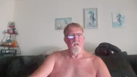 9gecko696969 online show from April 22, 6:09 pm