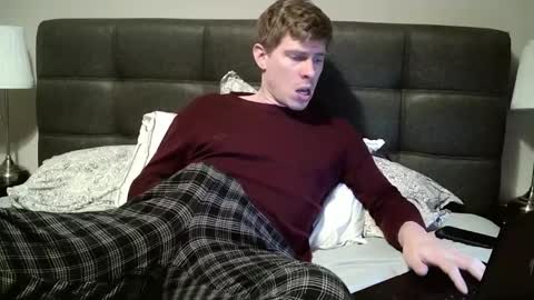 9thick88 online show from December 19, 4:02 pm