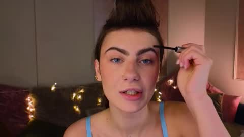 Willow online show from November 23, 9:25 pm