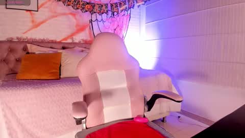 Aby online show from October 30, 1:01 pm