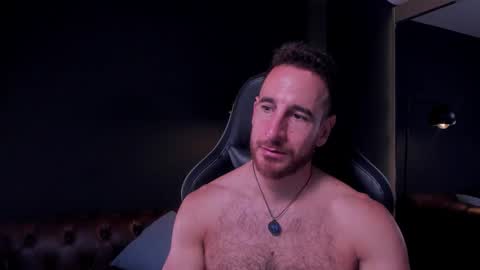 _adamcoper_ online show from October 27, 10:58 pm