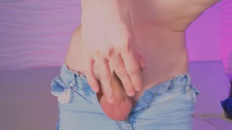 Snapshot of _adrian_the_one chatting on November 14, 5:06 am adrian online show from November 14, 5:06 am