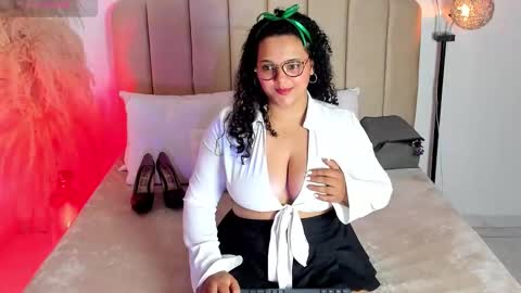 _aithanaa_ online show from September 25, 7:28 pm