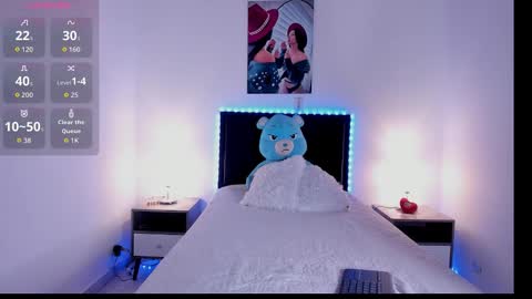 Snapshot of _alana_grey_ chatting on February 27, 2:44 am _alana_grey_ online show from February 27, 2:44 am