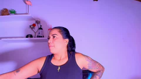 Snapshot of _alexaa_20 chatting on March 6, 11:47 am Alexa online show from March 6, 11:47 am