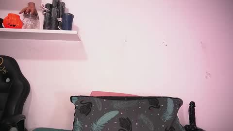 Snapshot of _alexaa_20 chatting on November 1, 11:56 am Alexa online show from November 1, 11:56 am