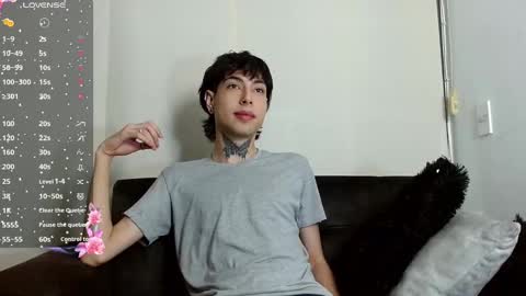 _alexblunt_ online show from December 29, 11:50 pm