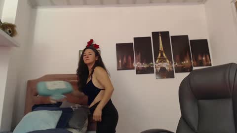 _alice_horny_ online show from February 8, 1:22 am