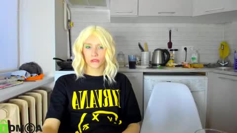 Snapshot of _alice_kitty chatting on December 15, 1:00 pm Gaylord online show from December 15, 1:00 pm