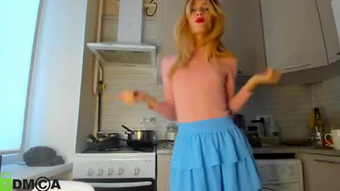 Snapshot of _alice_kitty chatting on December 22, 8:27 am Gaylord online show from December 22, 8:27 am