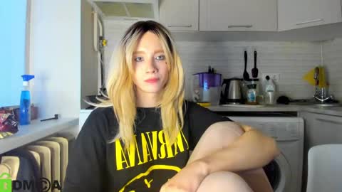 Snapshot of _alice_kitty chatting on December 26, 12:49 pm Gaylord online show from December 26, 12:49 pm