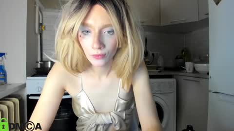 Snapshot of _alice_kitty chatting on January 8, 4:11 pm Gaylord online show from January 8, 4:11 pm