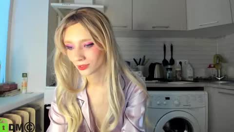 Snapshot of _alice_kitty chatting on January 14, 1:06 pm Gaylord online show from January 14, 1:06 pm