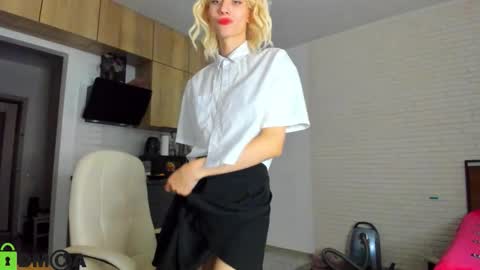 Snapshot of _alice_kitty chatting on September 26, 9:24 am Gaylord online show from September 26, 9:24 am