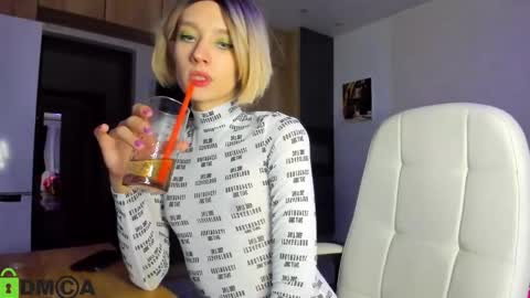 Snapshot of _alice_kitty chatting on October 12, 5:01 pm Gaylord online show from October 12, 5:01 pm