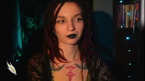 Snapshot of _alicemorrison_ chatting on December 17, 7:09 pm Alice Morrison Mistress Datura online show from December 17, 7:09 pm