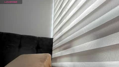  Alice  online show from December 1, 6:52 pm