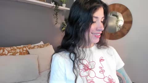  Alice  online show from February 25, 9:02 pm