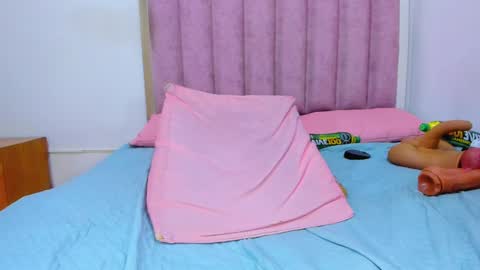 Any online show from February 15, 7:17 pm