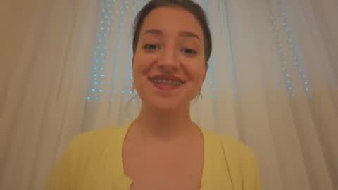 Snapshot of _annieone chatting on October 19, 2:07 pm Anna online show from October 19, 2:07 pm