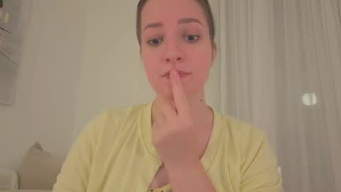 Snapshot of _annieone chatting on October 24, 8:16 pm Anna online show from October 24, 8:16 pm