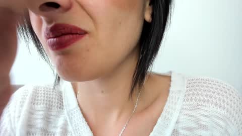 antonia online show from December 12, 5:37 pm