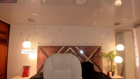 Snapshot of _antonnela_ chatting on September 20, 1:34 pm antonnela online show from September 20, 1:34 pm