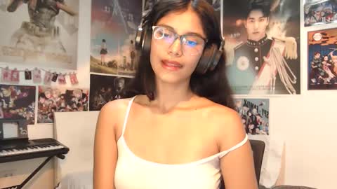 Snapshot of _ariana03_ chatting on February 25, 3:38 pm Ariana online show from February 25, 3:38 pm