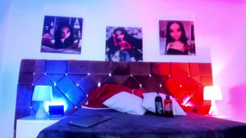 Snapshot of _ariana_lopez_ chatting on February 6, 12:16 pm Ariana online show from February 6, 12:16 pm