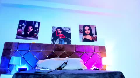 Snapshot of _ariana_lopez_ chatting on February 10, 12:18 pm Ariana online show from February 10, 12:18 pm