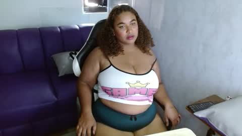 Snapshot of _arianna_18 chatting on October 28, 2:20 pm arianna online show from October 28, 2:20 pm