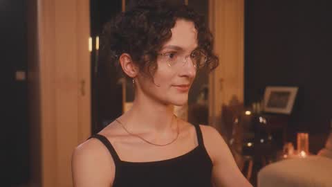 Snapshot of _arta_ chatting on December 4, 1:42 pm ARTA online show from December 4, 1:42 pm