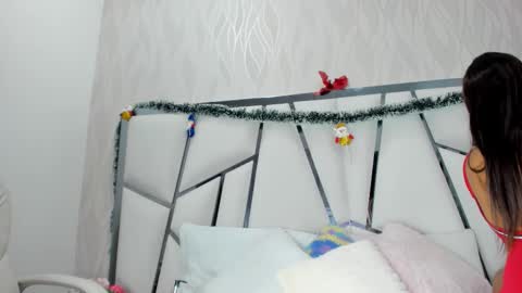 Snapshot of _aurora18 chatting on November 21, 3:16 am Aura online show from November 21, 3:16 am