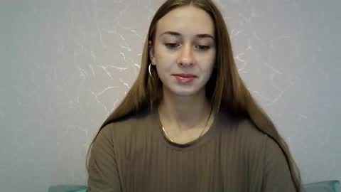 Snapshot of _aurora_sweet chatting on October 4, 8:34 am _aurora_sweet online show from October 4, 8:34 am