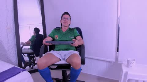 _axelking_ online show from February 23, 11:40 am