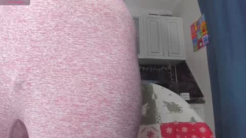 Snapshot of _axolot_ chatting on January 8, 10:58 pm Olivia online show from January 8, 10:58 pm