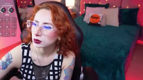 Snapshot of _beck_art_ chatting on October 24, 12:45 pm Sofia online show from October 24, 12:45 pm