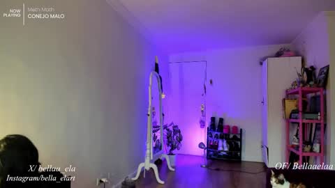 Snapshot of _bellaela chatting on February 21, 10:48 pm Ella online show from February 21, 10:48 pm