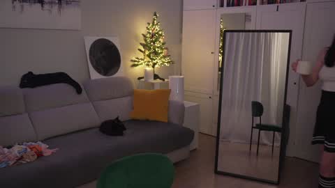 Snapshot of _blackbee_ chatting on December 8, 9:08 pm Lili online show from December 8, 9:08 pm