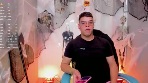 Snapshot of _blake_boy chatting on October 28, 7:05 pm _blake_boy online show from October 28, 7:05 pm