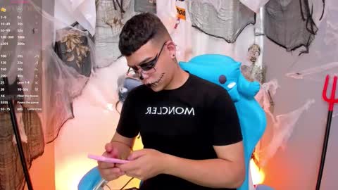 _blake_boy online show from October 30, 7:14 pm