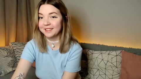 Elizabeth online show from November 22, 7:57 pm